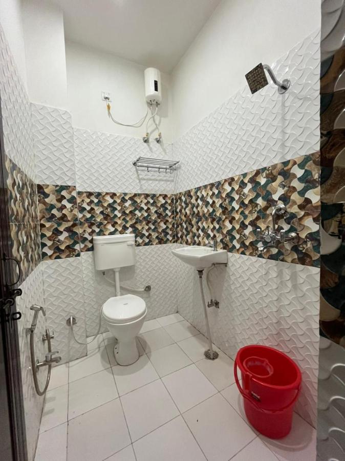 Lotus Paying Guest House Bénarès Extérieur photo